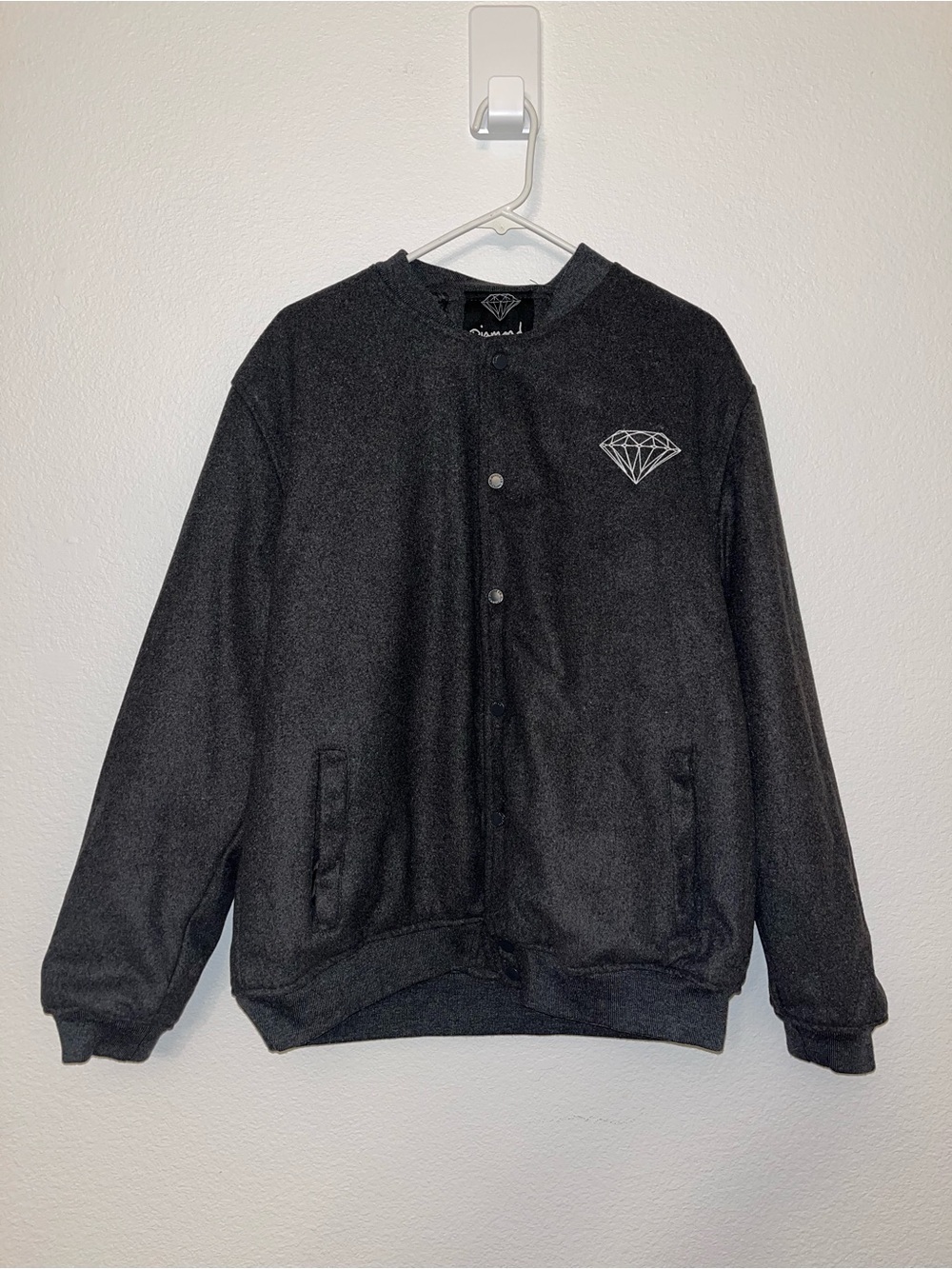 NWT Diamond Supply Co Jacket Mens Large Gray Snap Button Bomber
